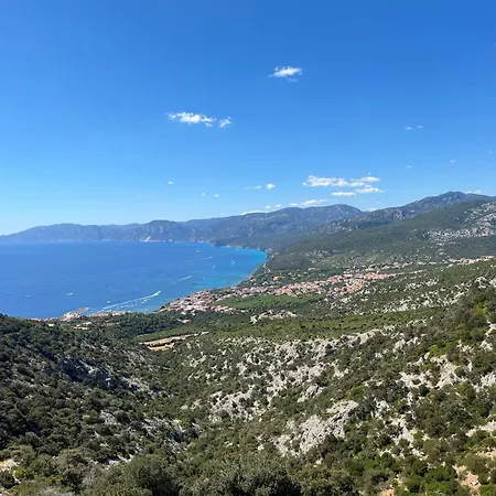 Su Sole De Gonone